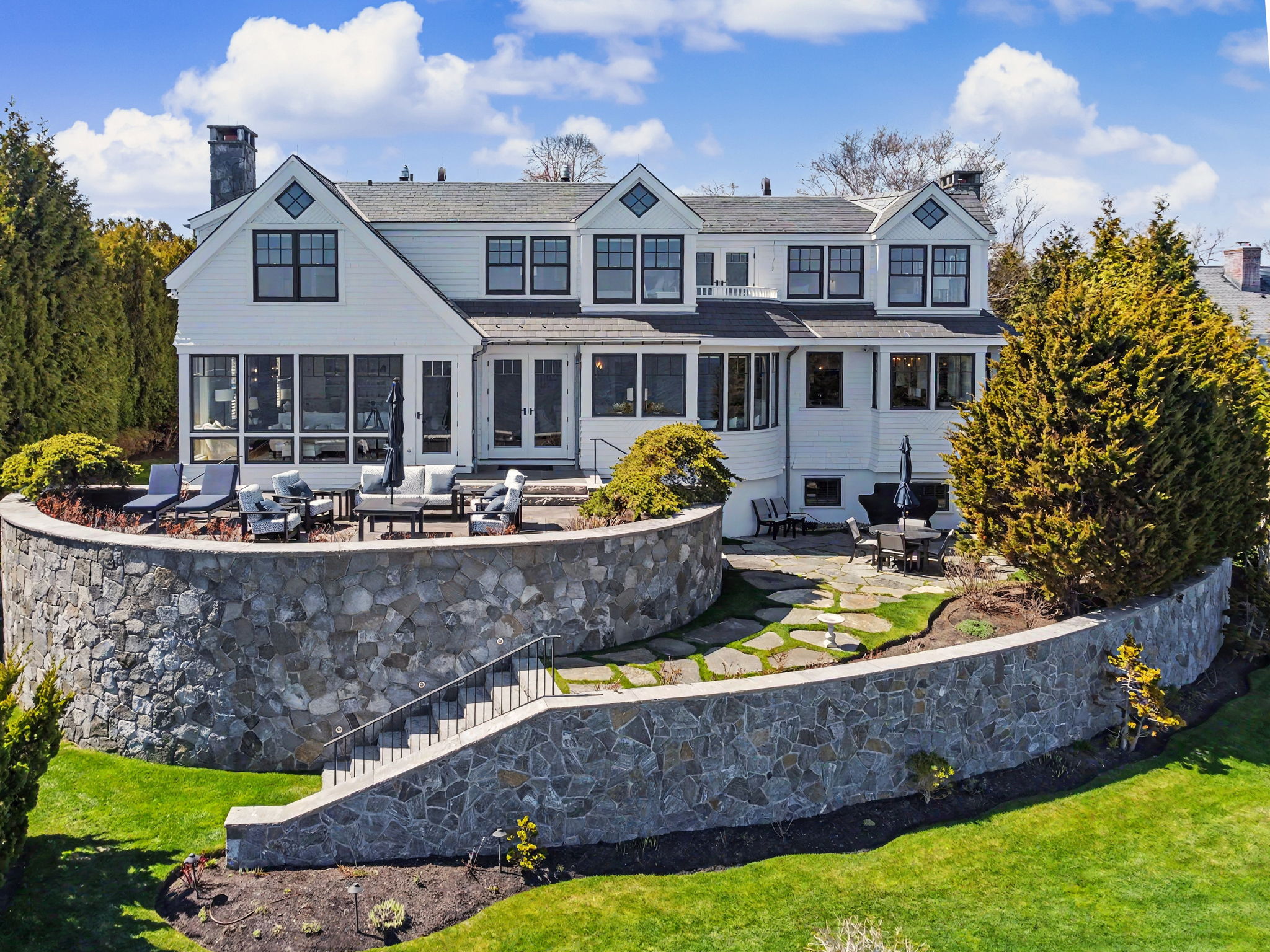 Inside the $8.9M home that just broke Marblehead???s sales record